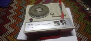 Antika belair radyo plak çalar
