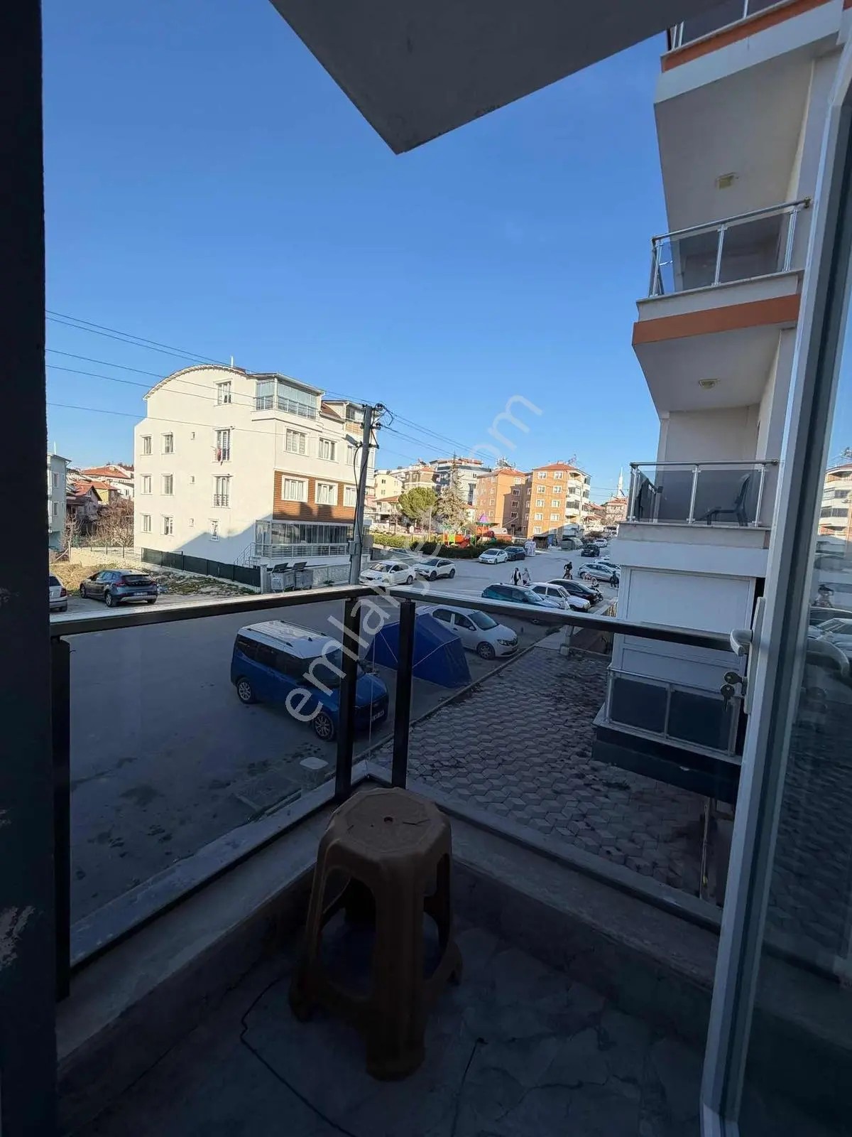 İnal Emlak'tan Emekte Kiralık Balkonlu 1+1 Daire