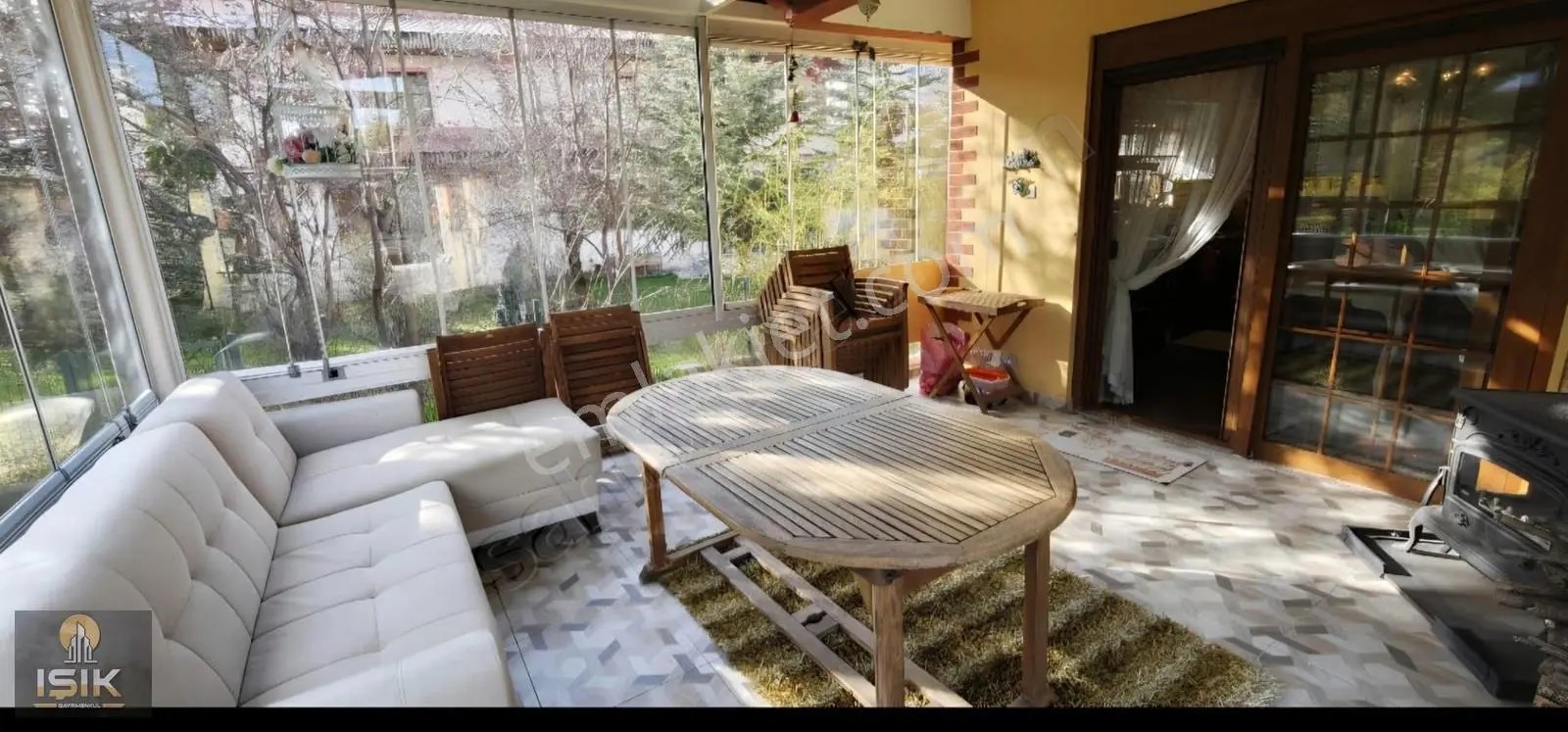 Işık Gm'den Dadaşkent Nenehatun Sitesi 5+1satılık Triplex Villa
