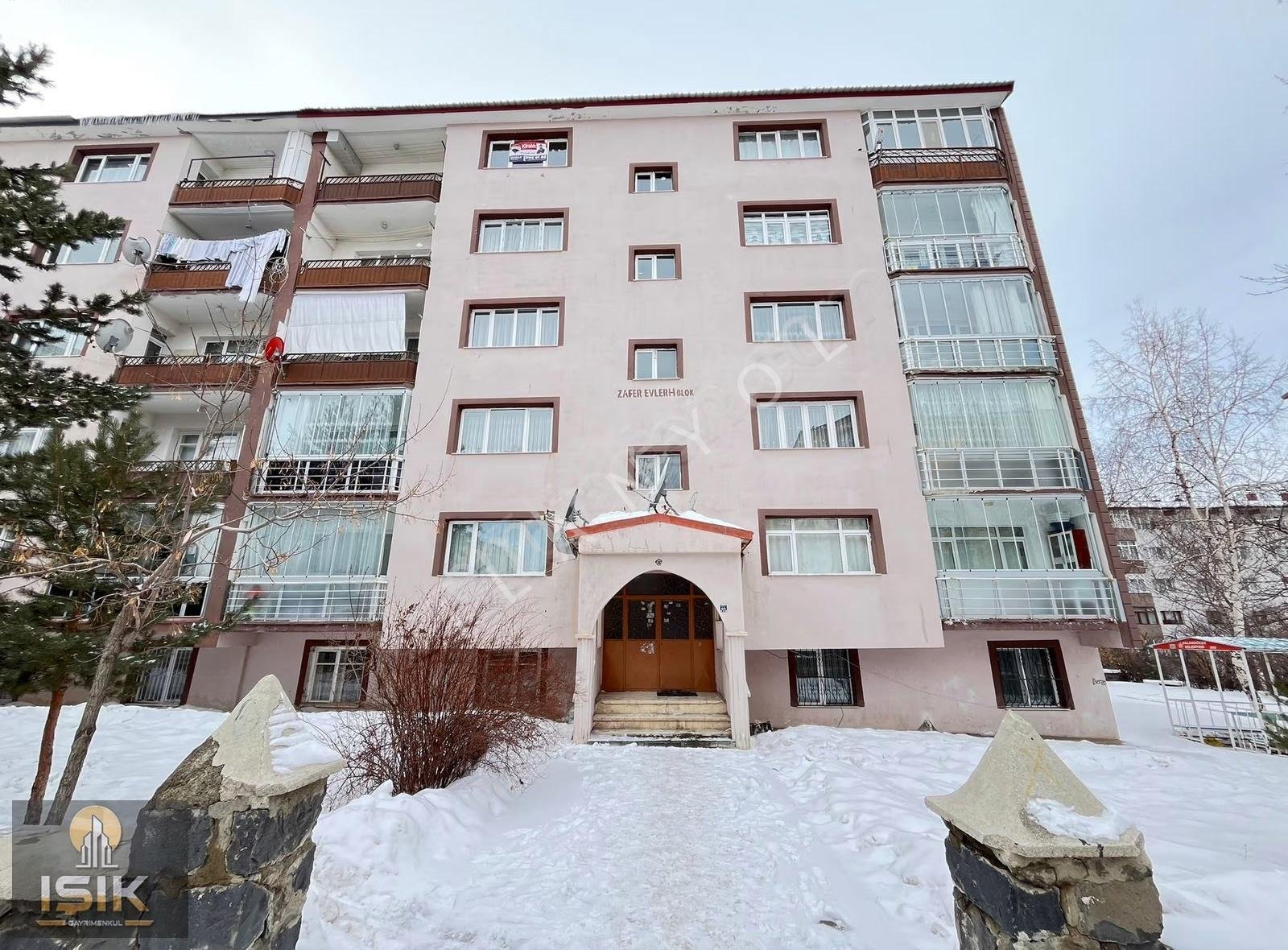 Işık Gayrimenkul'den Kayakyolun'da Satılık 2+1 Daire