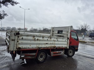 Acil satılık 98 model mitsübişhi kamyonet 280 km de